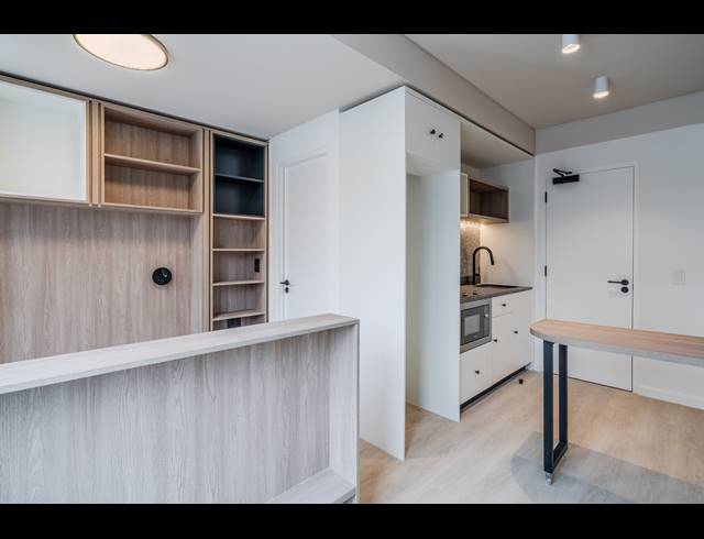 0.5 BEDROOM APARTMENT FOR SALE IN CAPE TOWN CITY CENTRE